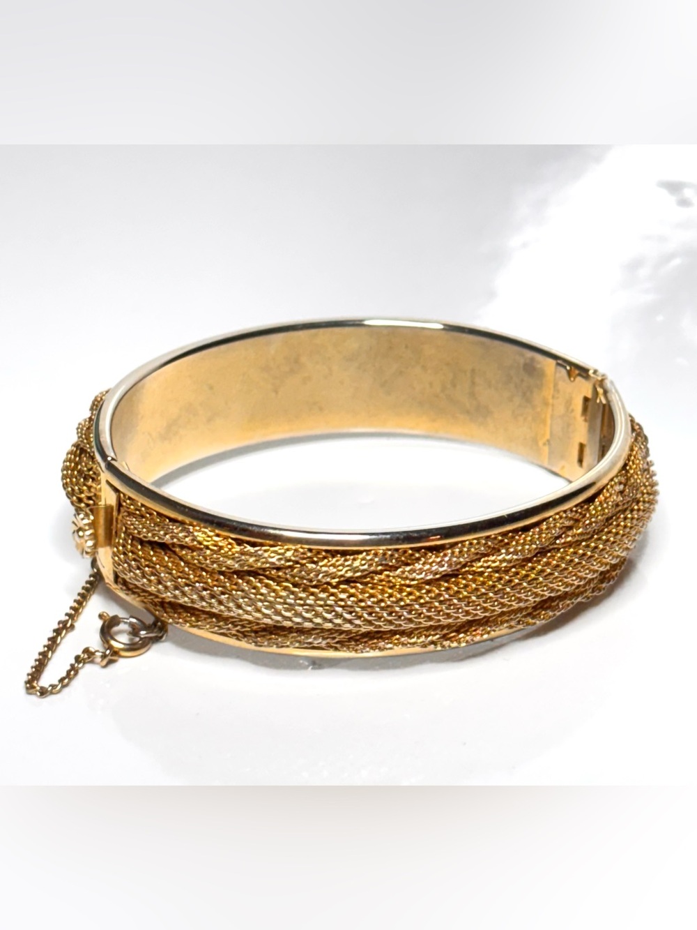 Vintage Gold tone mesh twisted rope on gold tone metal base bangle bracelet
